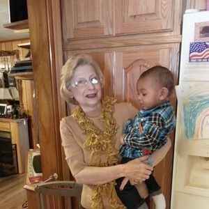 Meet your Posher, Elizabeth